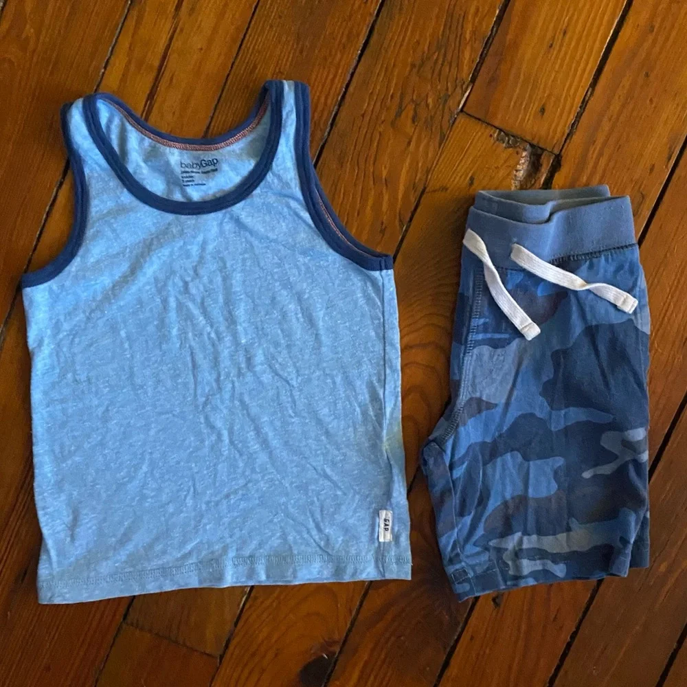 Gap Blue Muscle Tank & Camo Shorts Size 3T